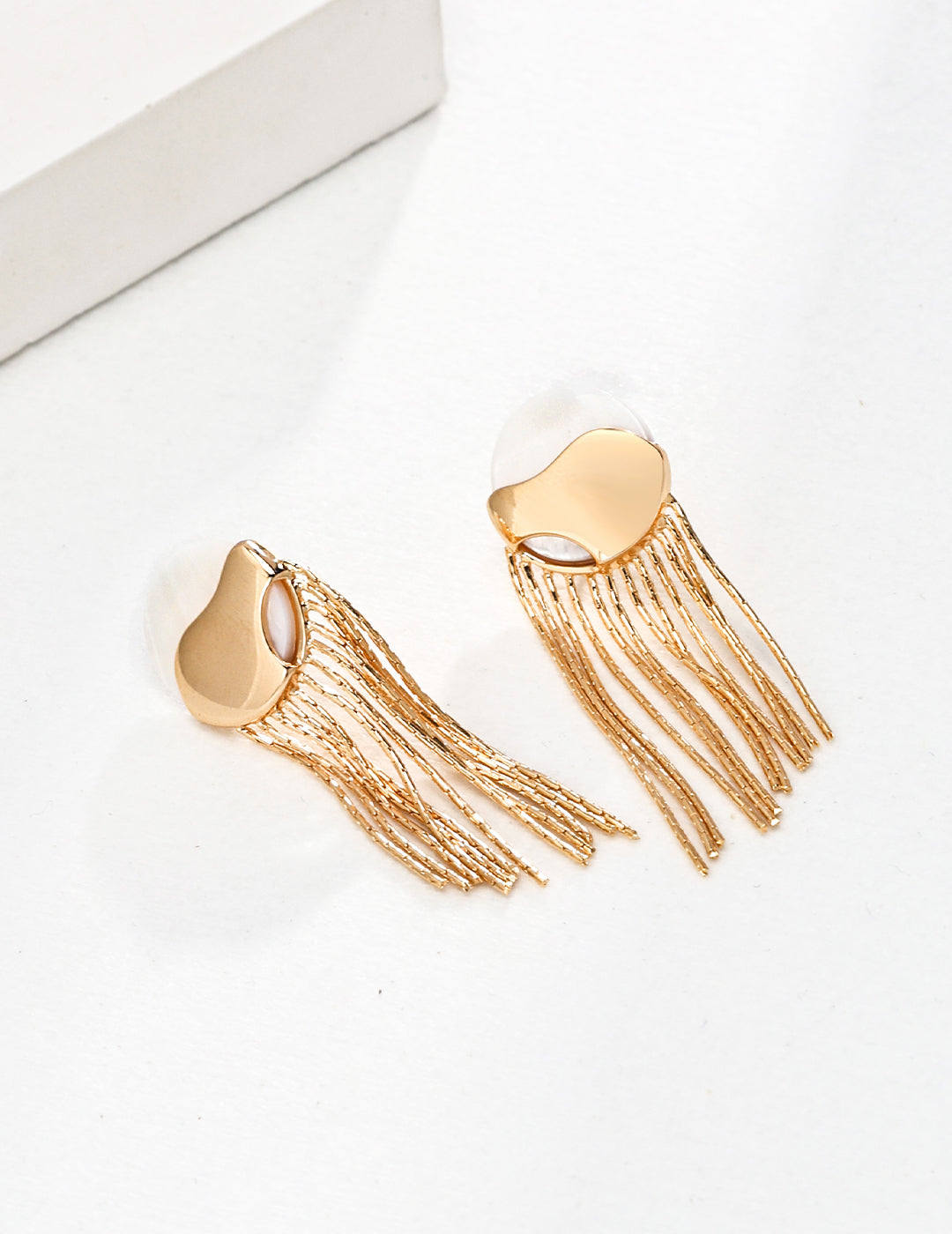 Pure silver minimalist shell earrings