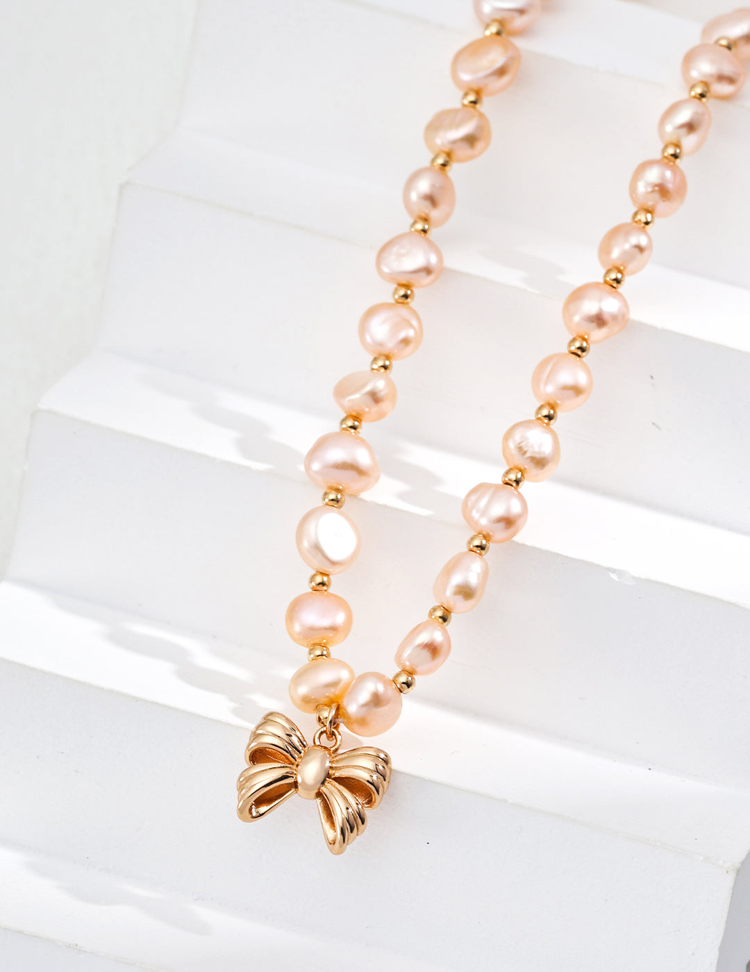 Natural pearl necklace