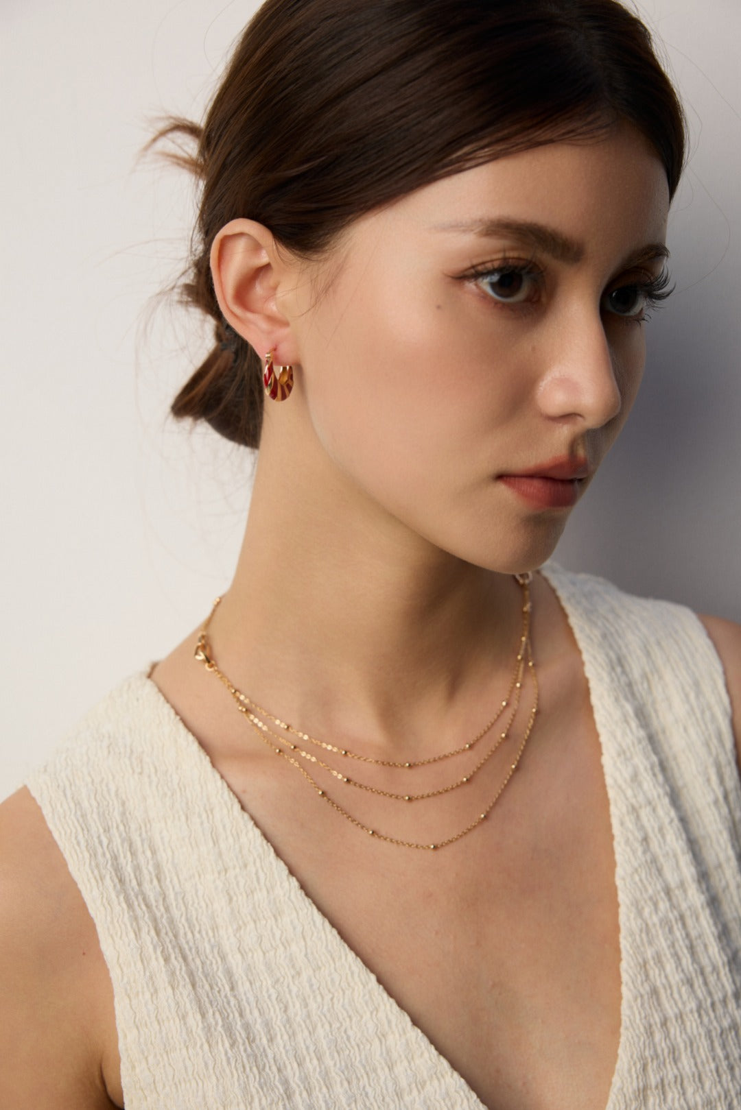 Minimally designed necklace with a sense of simplicity