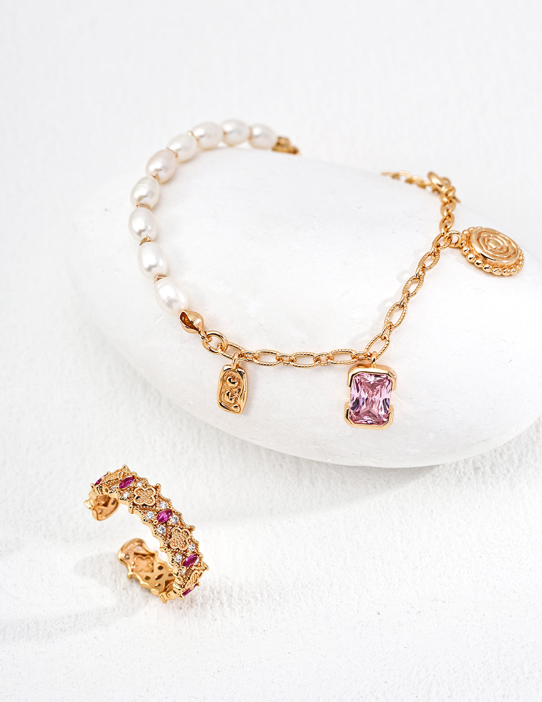 Vintage natural pearl zircon bracelet
