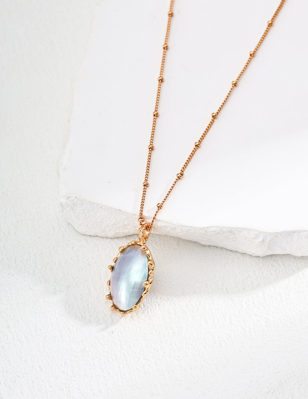 Silver horse shell necklace