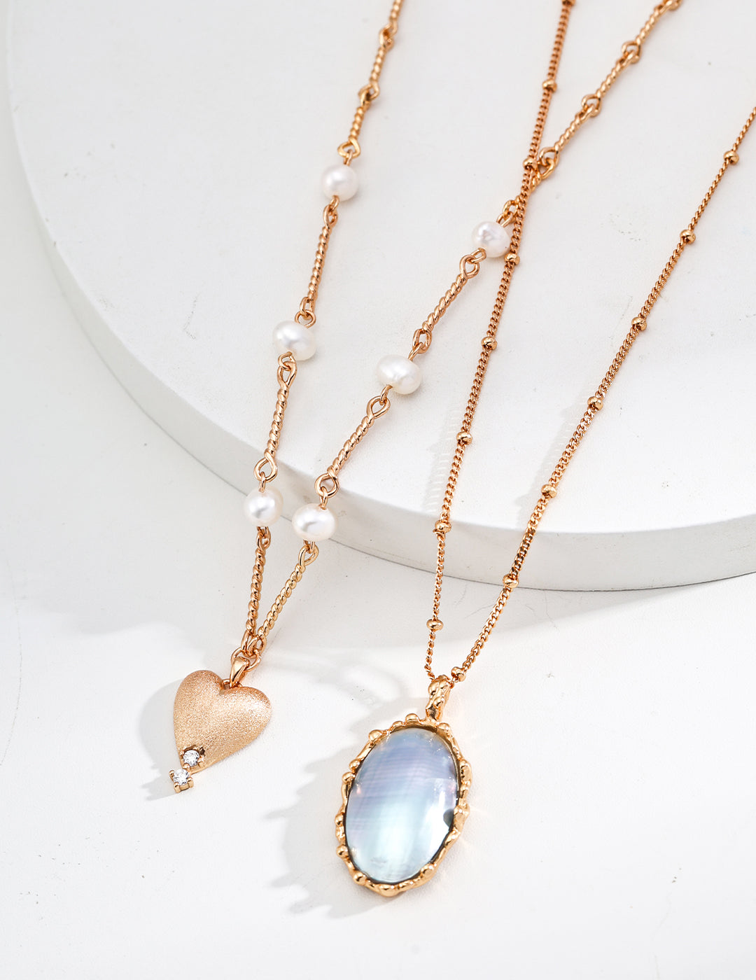 Silver horse shell necklace