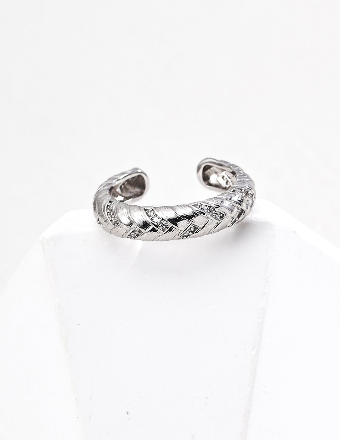 Design zircon ring