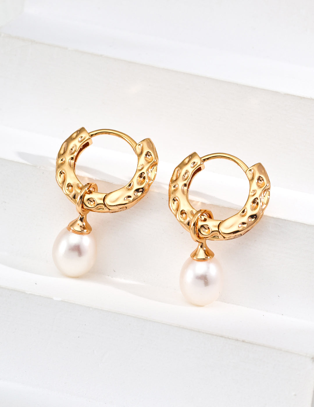 Vintage natural pearl wood grain earrings