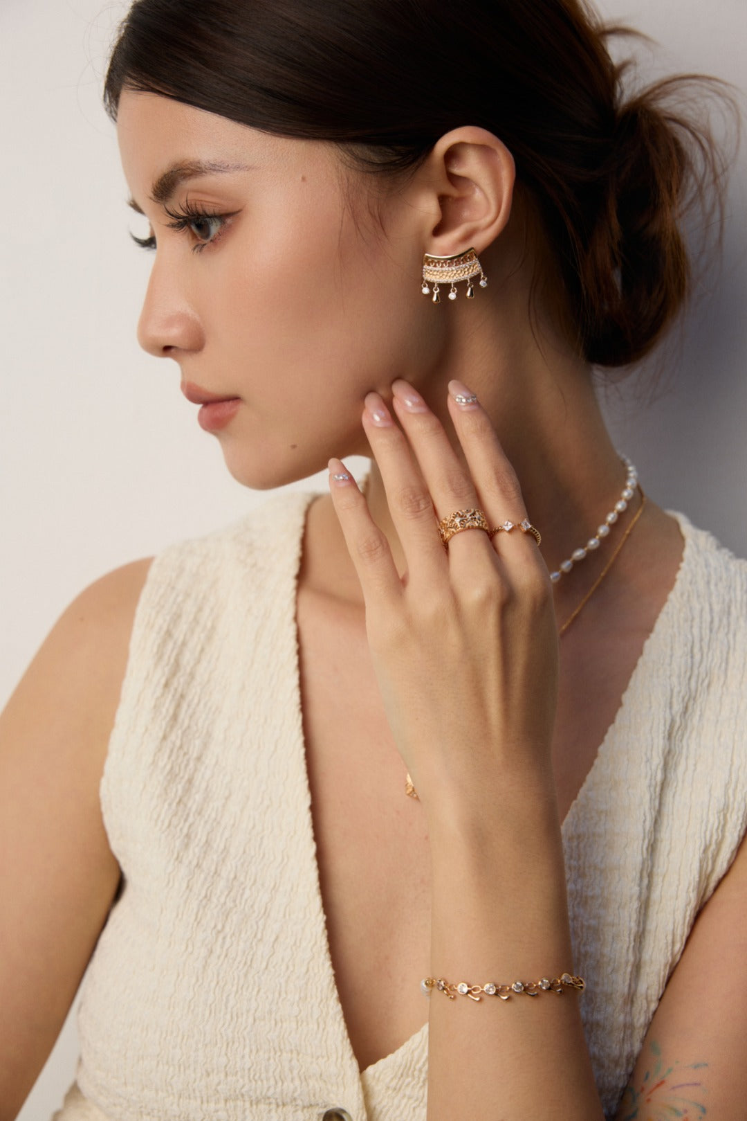 Design zircon ring