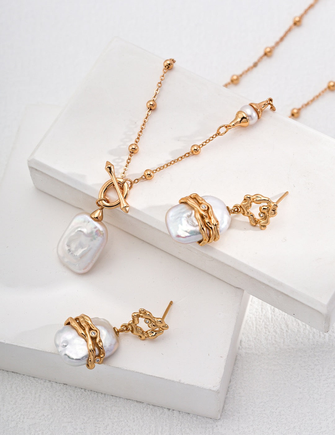 18K gold plated silver & pearls necklace