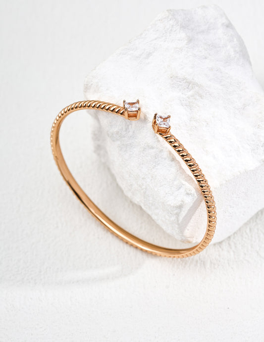 Adjustable zircon bracelet