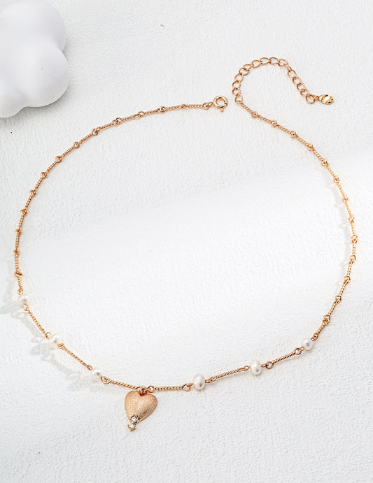 Natural pearl frosted pendant necklace