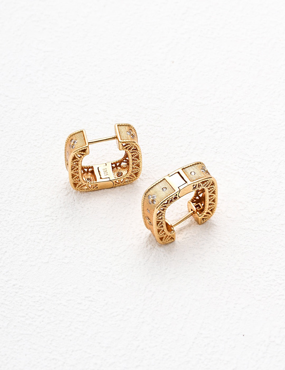 Vintage style 18K gold plated silver earrings